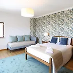 T4-sea View By Nazpina *