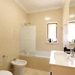 T4-sea View By Nazpina Apartment Nazare