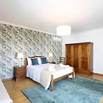 Apartment T4-sea View By Nazpina